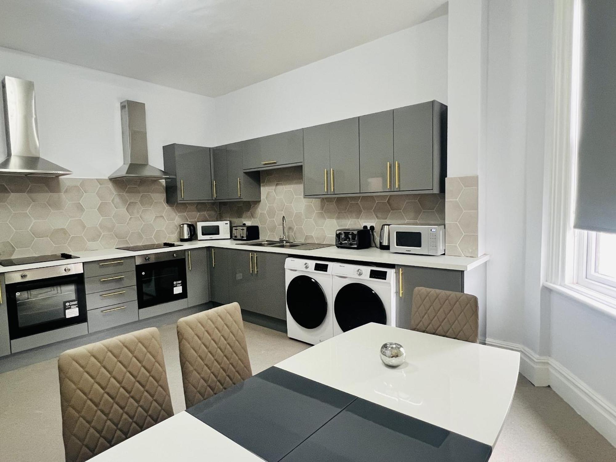 One Battison - Affordable Rooms, Suites & Studios In Stoke On Trent Exterior foto